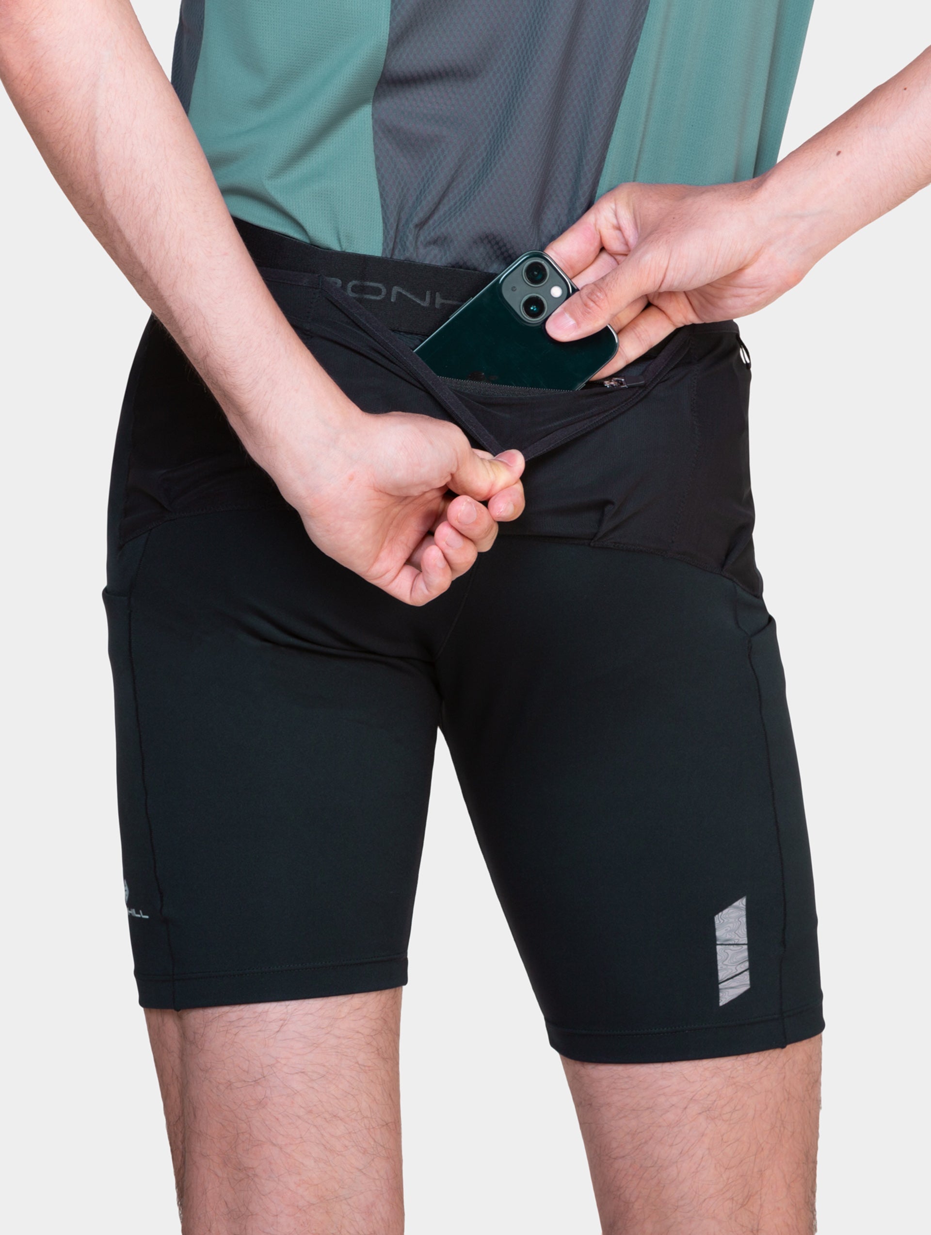 Ronhill Men's Tech All Terrain 8" Men's Stretch Running Shorts - Sole Mate