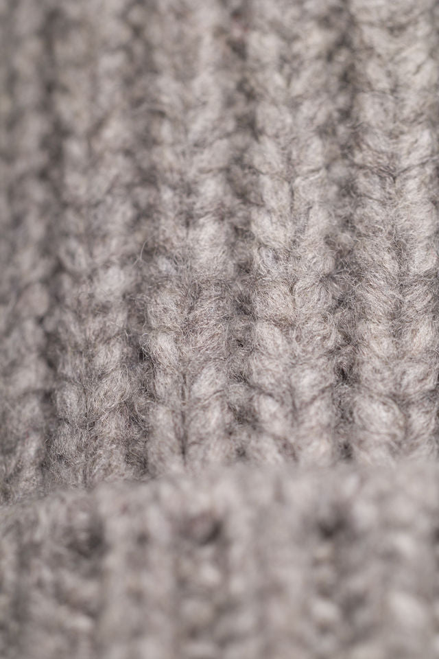 Runr Cuffed Beanie Hat